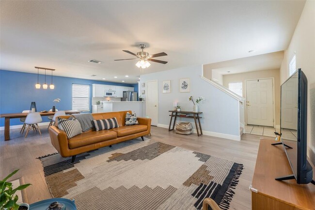 Photo - 336 Celery Loop