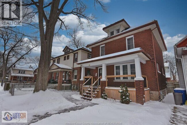 Photo - 1585 Church St