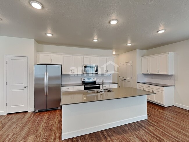 Photo - 5948 Verdigris Dr