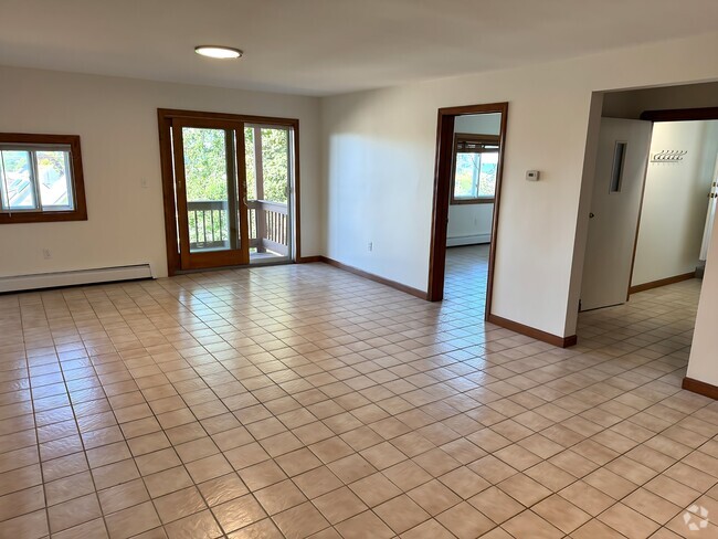 Building Photo - 78 Bellingham Ave Unit 3 Rental