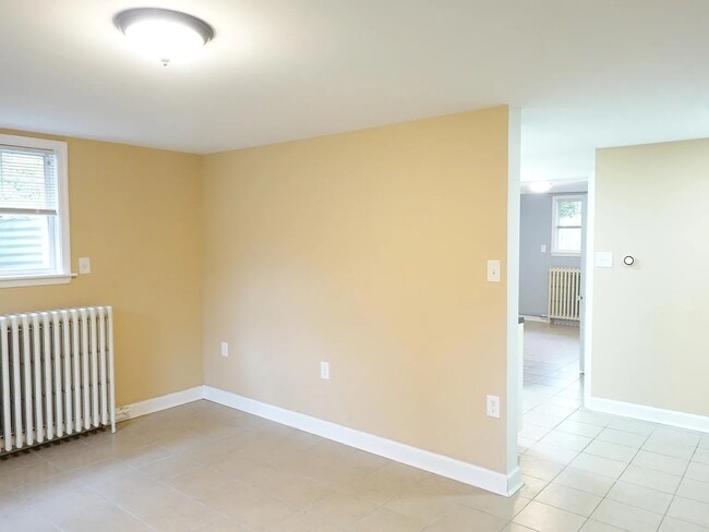 Photo - 910 Kennebec Ave Unit Apt 1