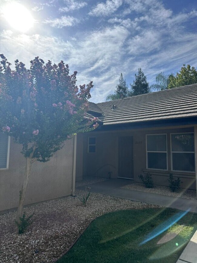 2601-2607 W Oriole