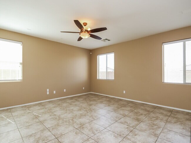 Photo - 7120 S 70th Dr