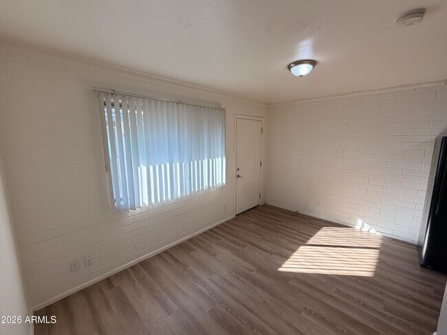 Photo - 6802 W Glendale Ave Unit 7