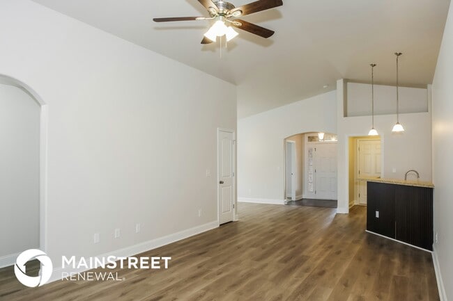 Photo - 258 Harold Murphy Dr