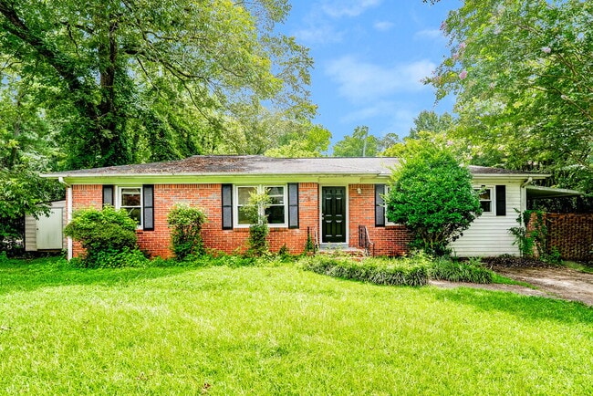 Building Photo - 1205 Lynn Acres Dr Rental