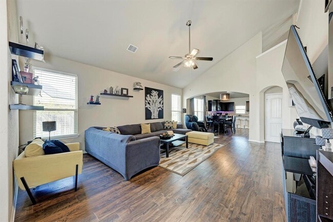 Photo - 1023 Palo Duro Loop