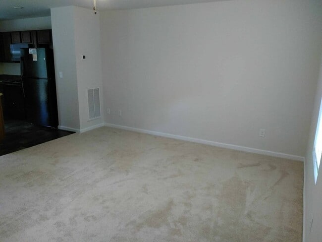 Photo - Newer Home Just Minutes From Uptown!