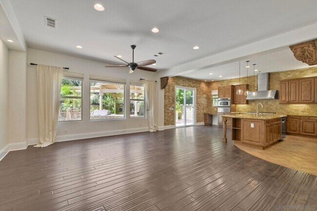 Photo - 10760 Cherry Hill Dr