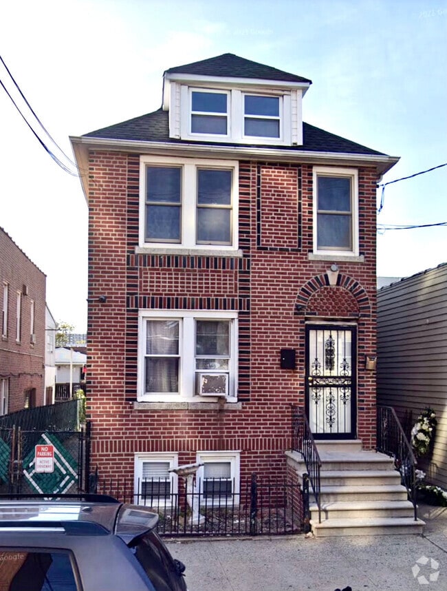 Building Photo - 2565 Radcliff Ave Unit 2 Rental