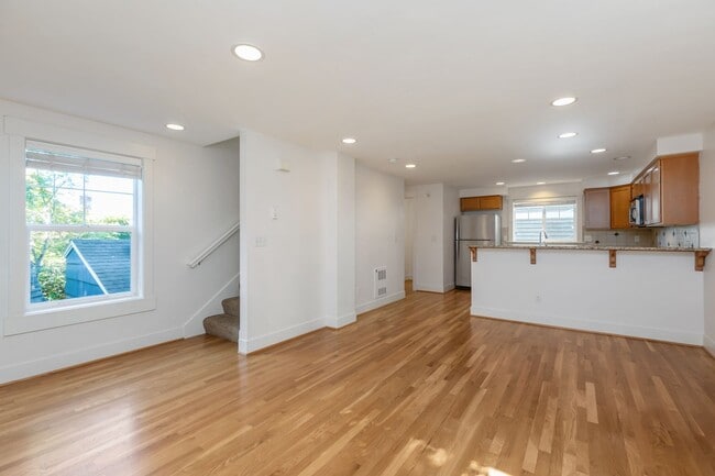 Photo - Charming 3 Bed Townhouse in Seattle