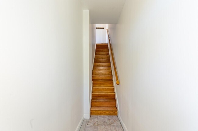 Photo - 1819 1st St NW