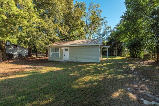 Photo - $1000 - 2 bed/1 bath single-family home fo...