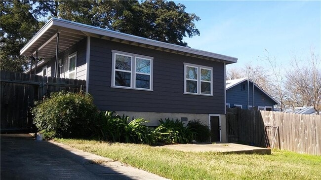 Photo - 1139 Poquito St