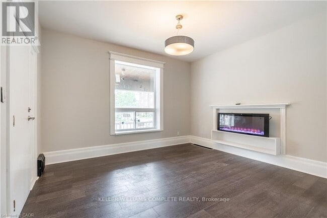 Photo - 16 Sherman Ave S Unit MAIN