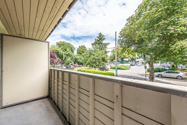 Photo - Royal Graham Apartments