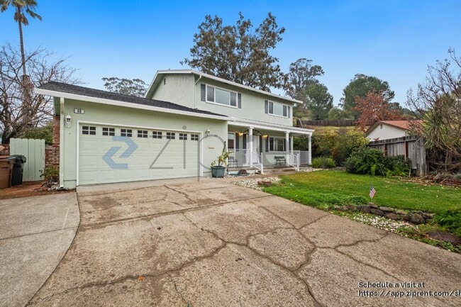 Photo - 60 Deerhaven Pl