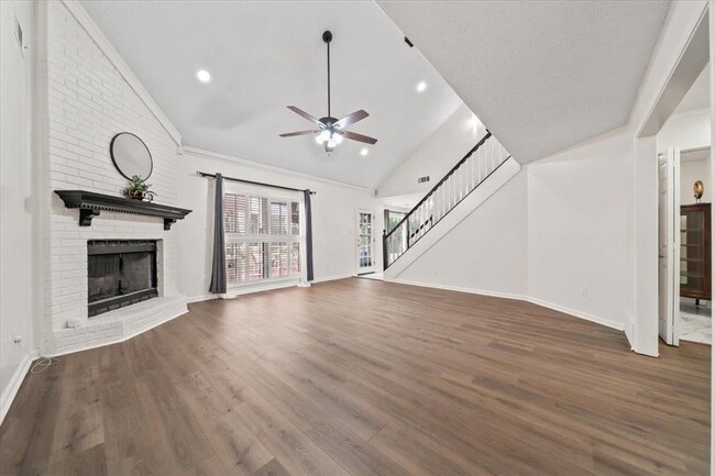 Photo - 8429 King William St