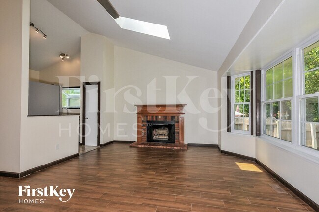 Photo - 202 Barrington Dr