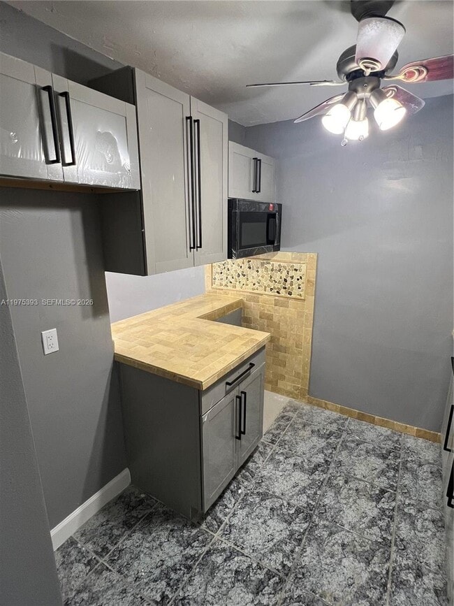 Photo - 16215 NE 18th Ct Unit 305