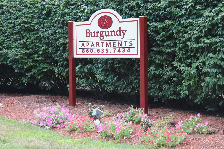 Burgundy Apartments For Rent in Middletown, CT