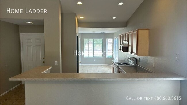 Photo - 10805 W Wilshire Dr