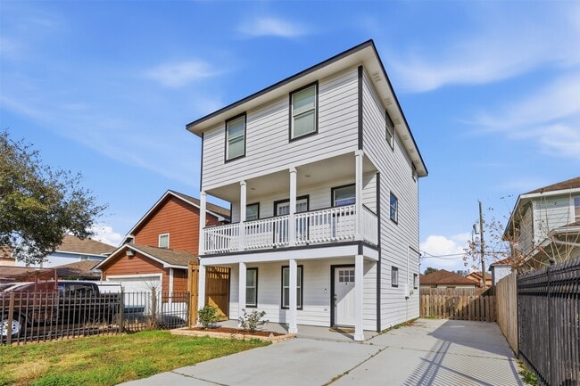 Photo - 9026 McGallion Rd