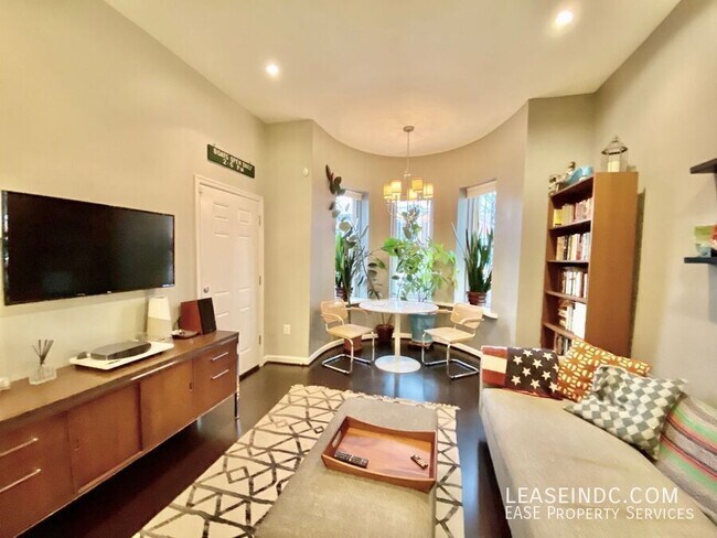 Photo - 1612 6th St NW Unidad #2