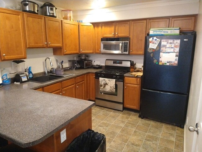 Photo - 1145 S 1420 E
