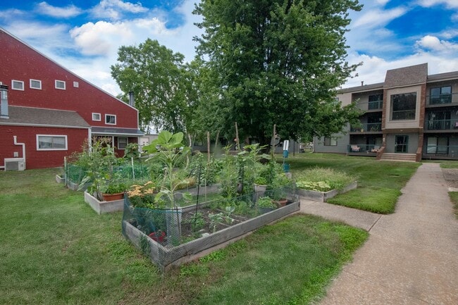 Photo - Stonegate Village by Royse + Brinkmeyer