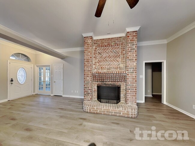 Photo - 709 W Park Dr