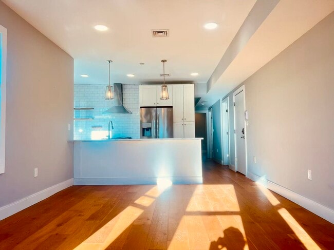 Photo - 19 Plymouth St