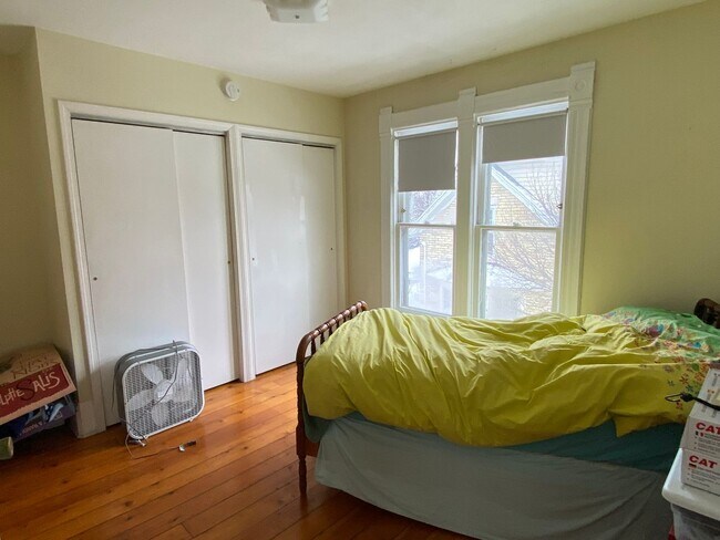 Photo - 947 E Gorham St Unidad 3