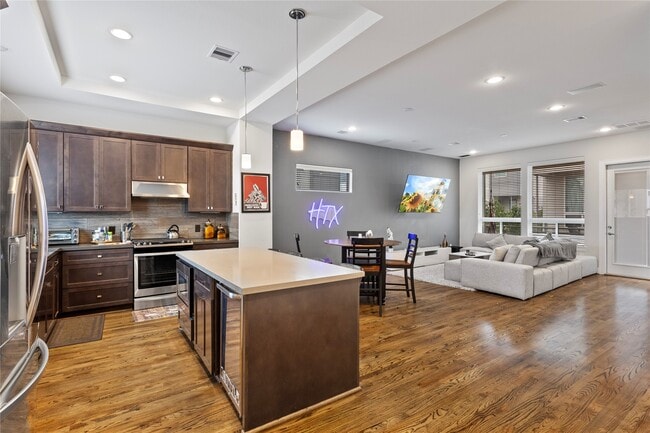 Photo - 317 Eado Park Cir