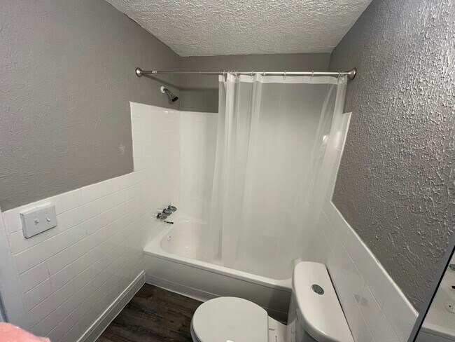 Photo - 13430 Euclid Ave Unidad 208