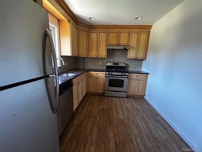 Photo - 304 Dawson Ln