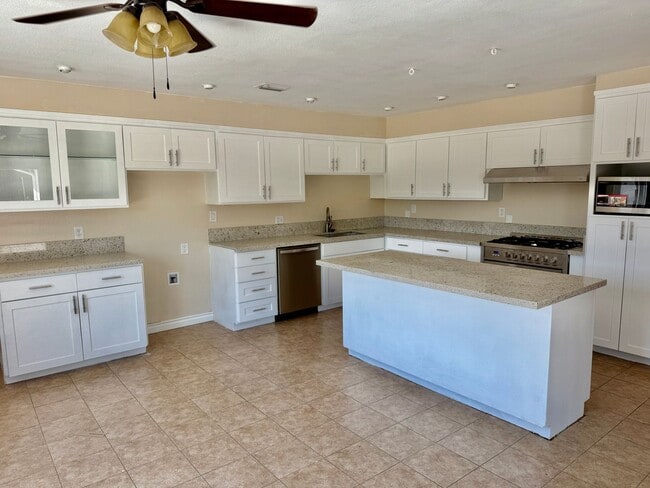 Photo - Large Single Story Home w/Loft