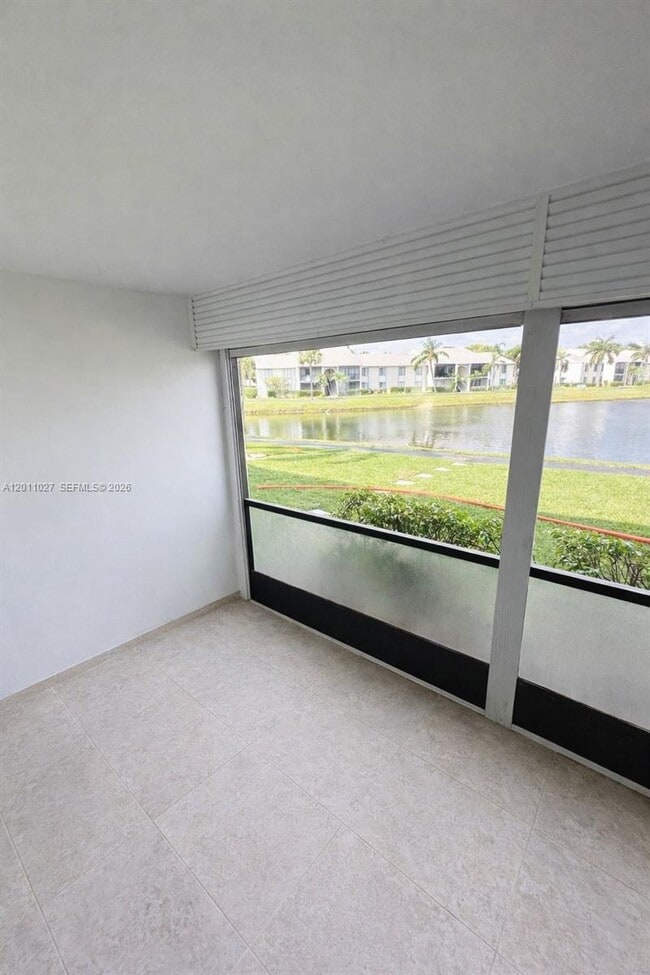 Photo - 1110 Green Pine Blvd Unidad C1