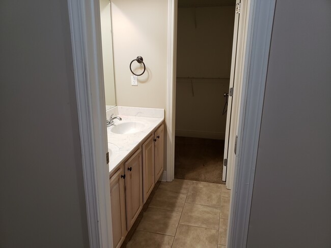Building Photo - 331 Split Rail Dr Rental