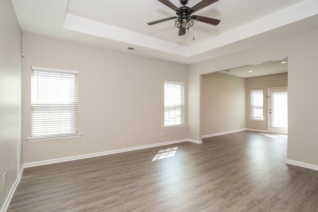 Photo - 13 Samuel Way