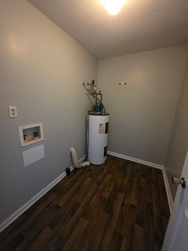 Photo - 1431 Bailey Cir