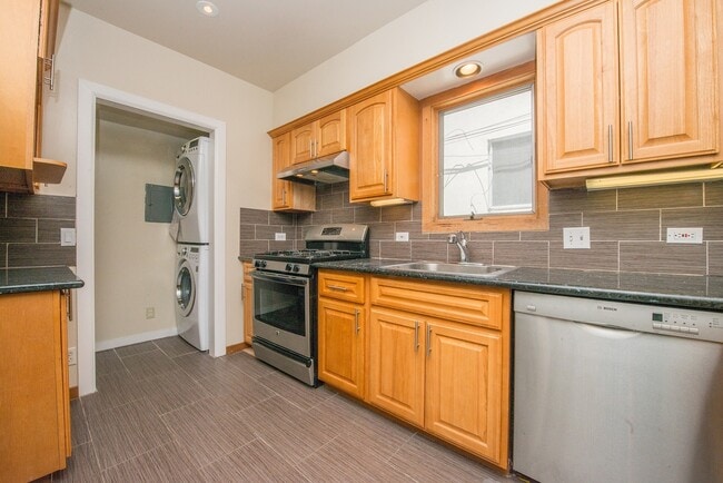 Photo - 1425 Walnut St Unidad Upper