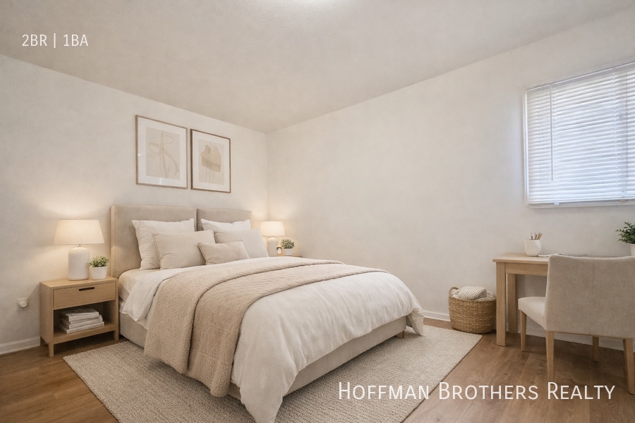 Photo - 2741 S Orange Dr