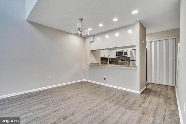 Photo - 105 Park Pl Dr