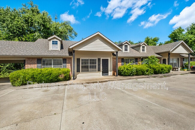 Photo - 1174 W Hendrix St