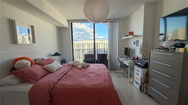 Photo - 5252 NW 85th Ave Unidad 1903