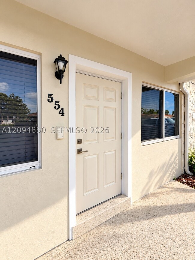 554 E 10th St Unit 554