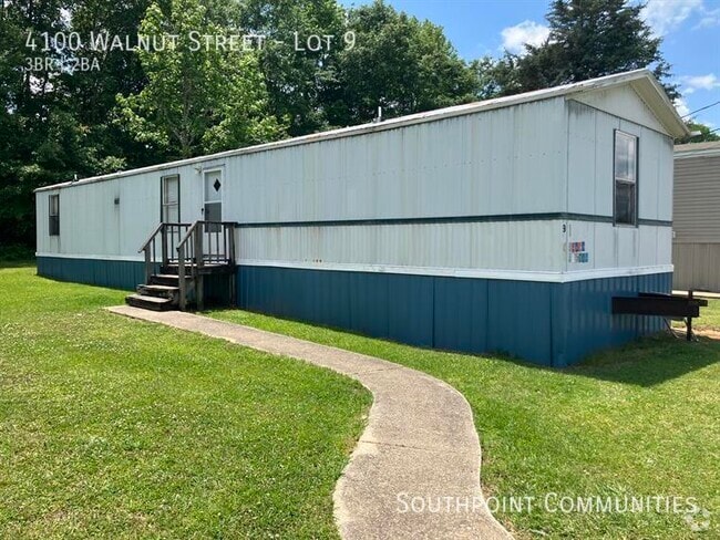Building Photo - 4100 Walnut St Rental