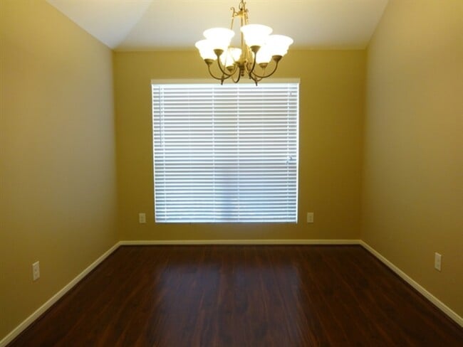 Photo - 16727 Foursquare Dr