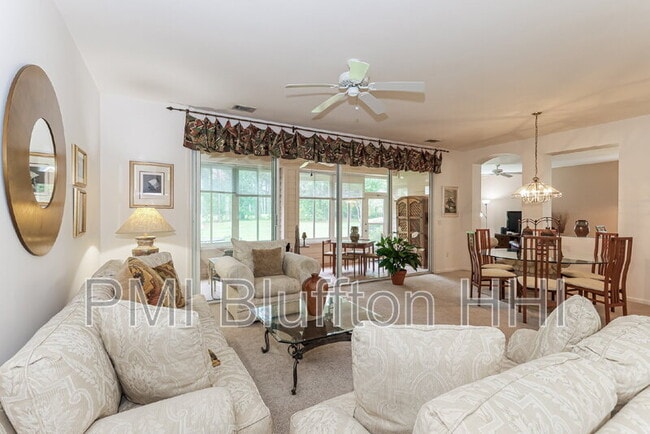 10 Raymond Rd